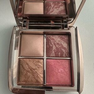Hourglass Blush Bronzer Powder Set